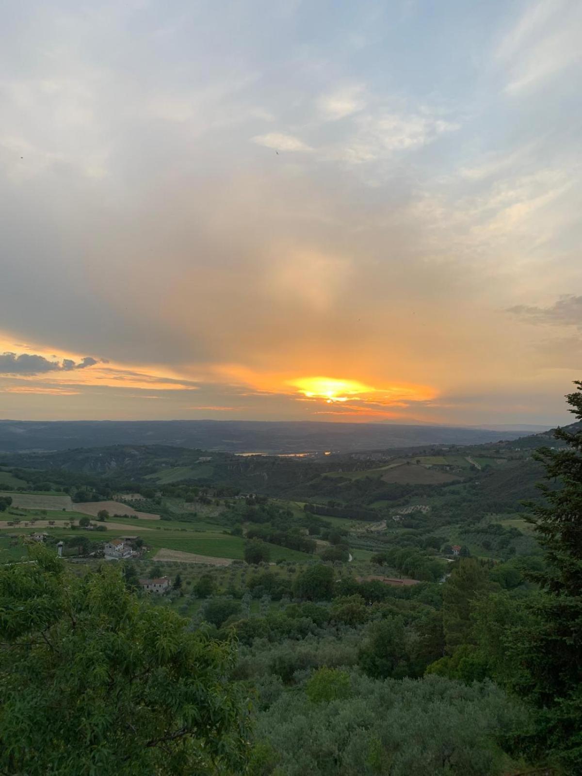 Il Nido Dell'Aquila-Lugnano In Teverina Lugnano in Teverina Exterior foto